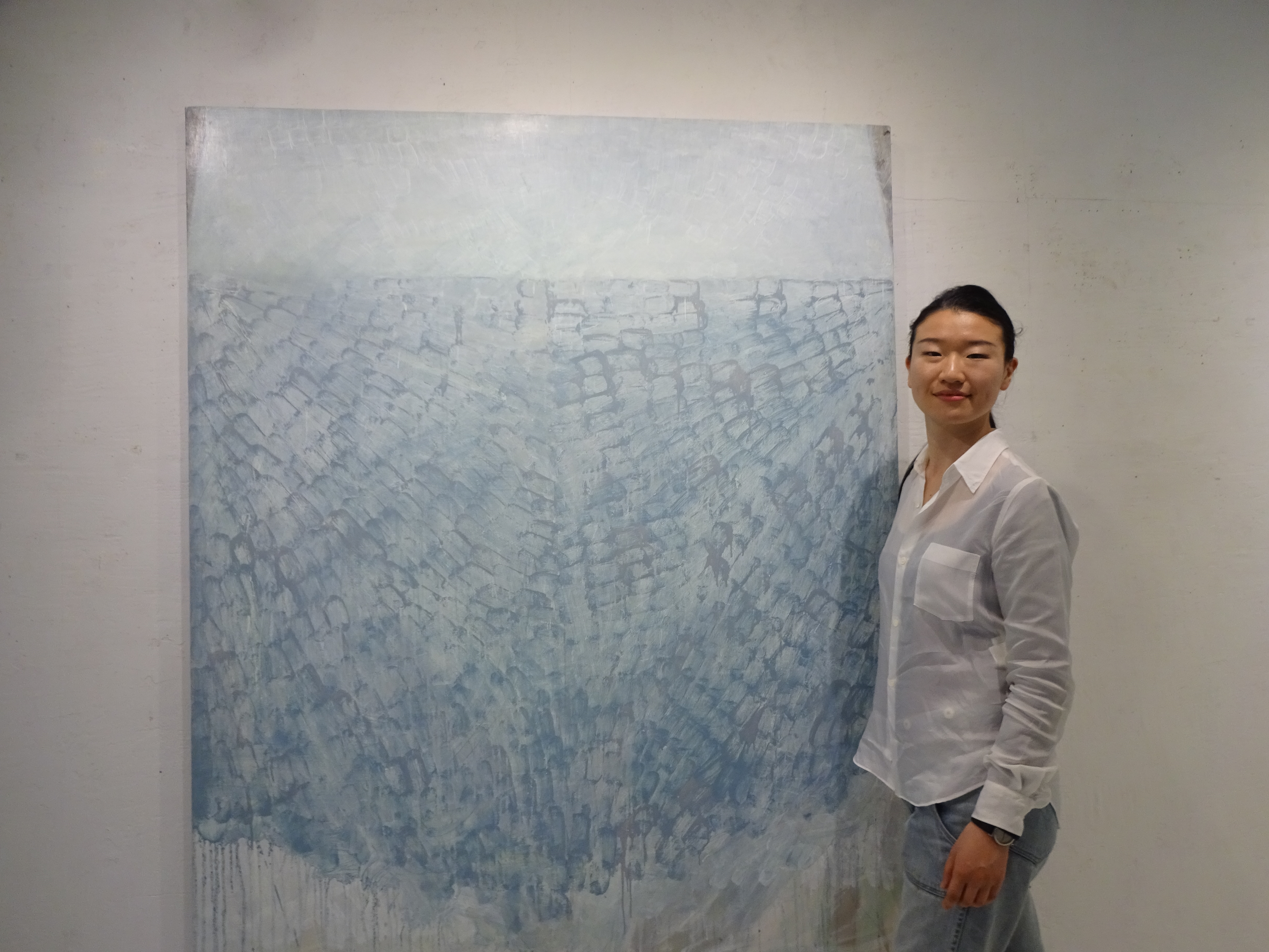 インタビュー】進化する絵画表現／“引き算の美学”に迫るーー画家・三津